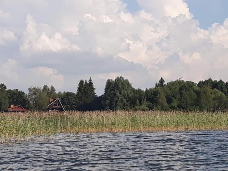 Domek Nad Jeziorem W Karwiku Dış mekan fotoğraf